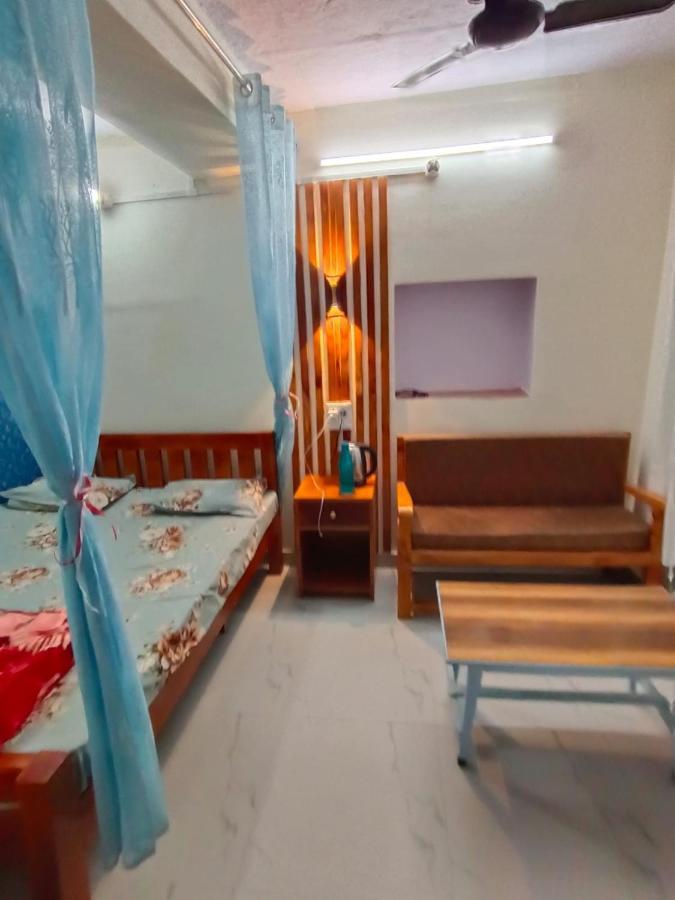 Sankardev Guest House D24 35 Varanasi Ngoại thất bức ảnh