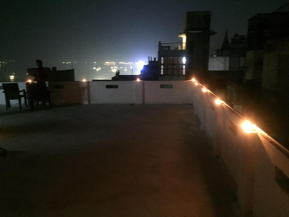 Sankardev Guest House D24 35 Varanasi Ngoại thất bức ảnh